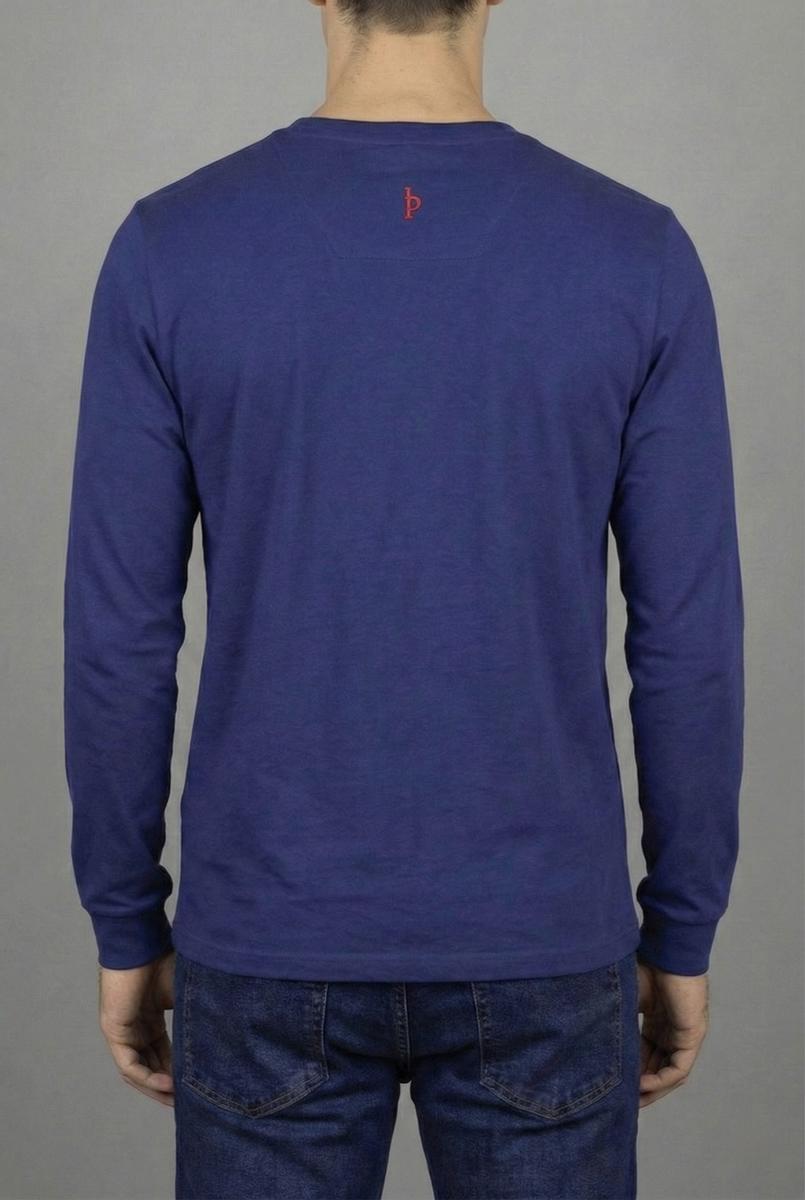 Casual-Fit Longsleeve T-Shirt